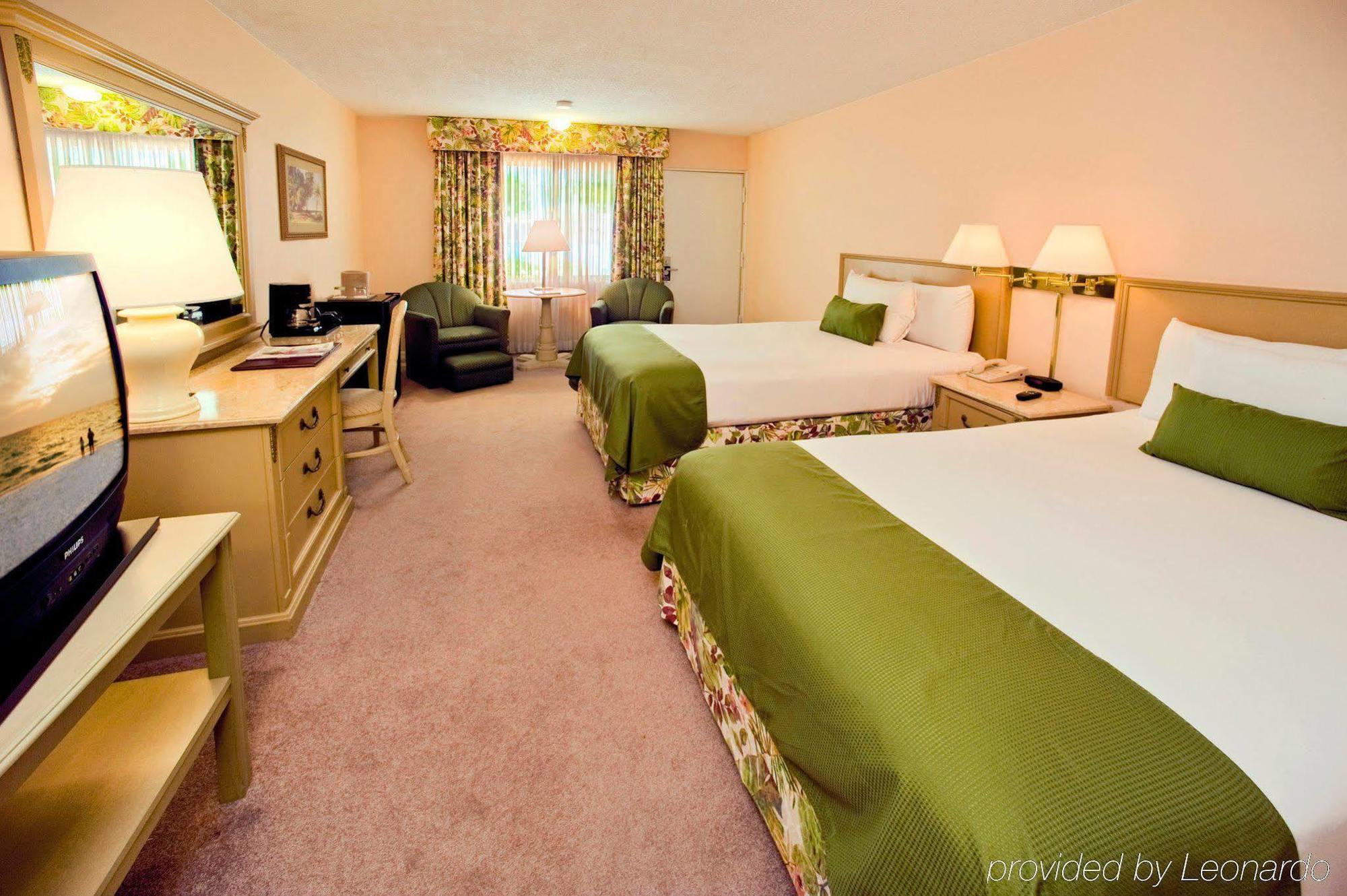 Sandcastle Resort At Lido Beach Sarasota Bagian luar foto